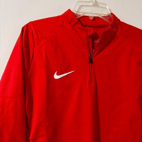 Nike Women's Storm-Fit 1/4 Zip Top Red Small NWT - Picture 13 of 16
